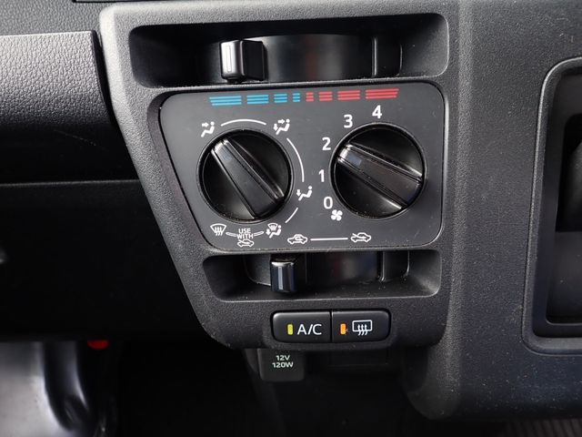 DAIHATSU HIJET CARGO 2022 Image 31