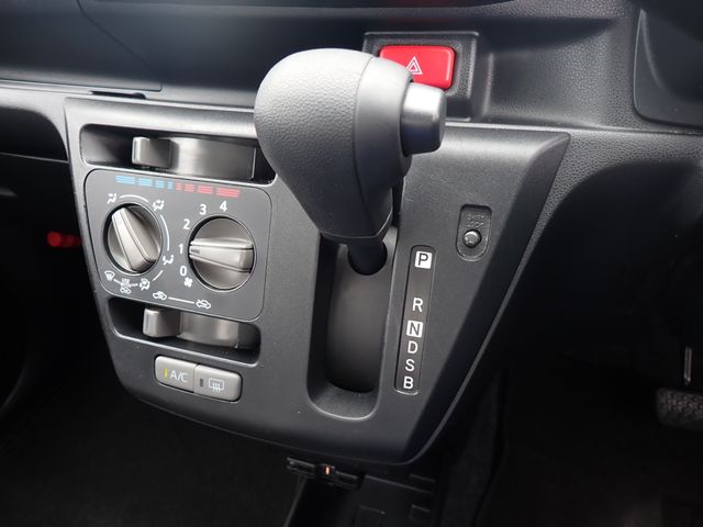 DAIHATSU MIRA E:S 2023 Image 31