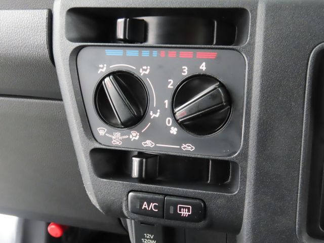 DAIHATSU HIJET CARGO 2022 Image 31