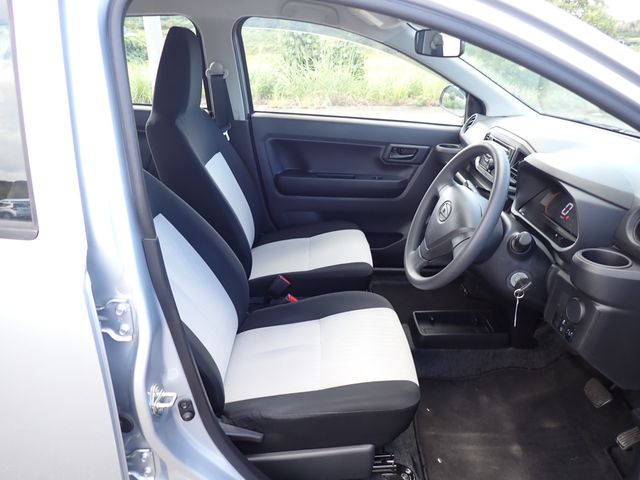 DAIHATSU MIRA E:S 2023 Image 31