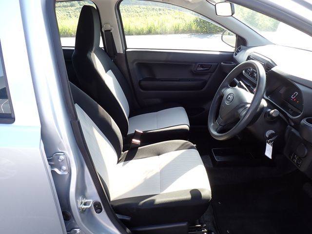 DAIHATSU MIRA E:S 2023 Image 31