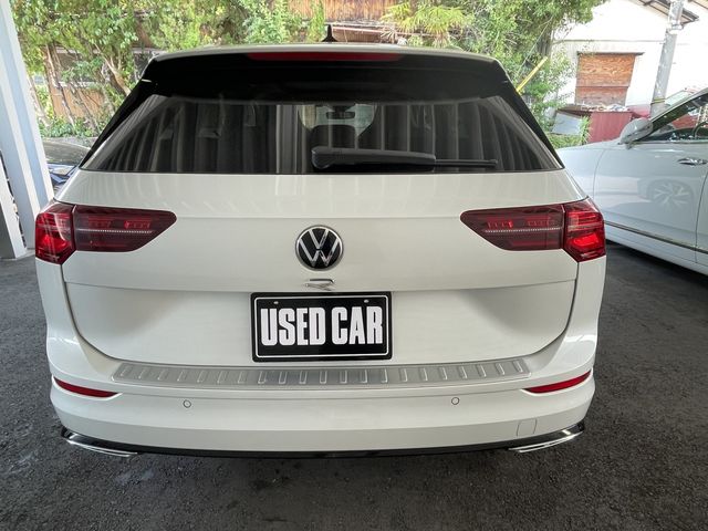 VOLKSWAGEN GOLF VARI 2023 Image 31