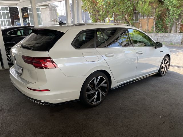 VOLKSWAGEN GOLF VARI 2023 Image 31