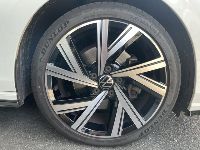 VOLKSWAGEN GOLF VARI 2023 Image 31