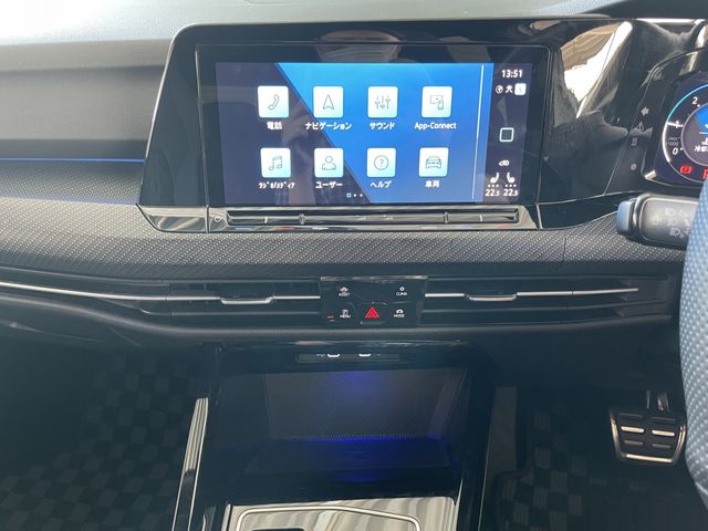 VOLKSWAGEN GOLF VARI 2023 Image 31