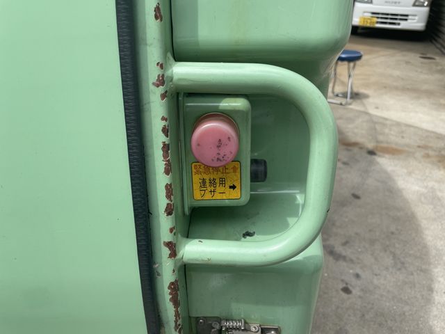 ISUZU ELF 2011 Image 31