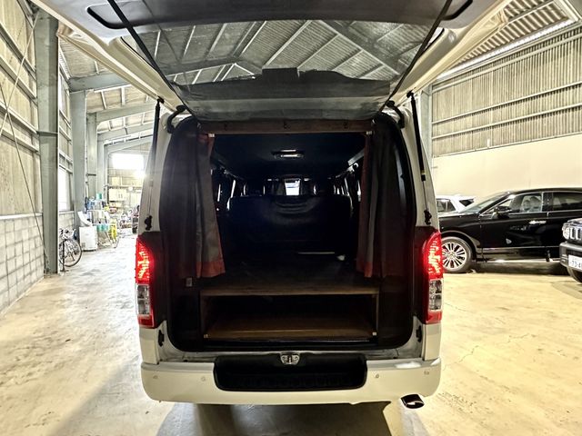 TOYOTA HIACE VAN 4WD 2023 Image 31