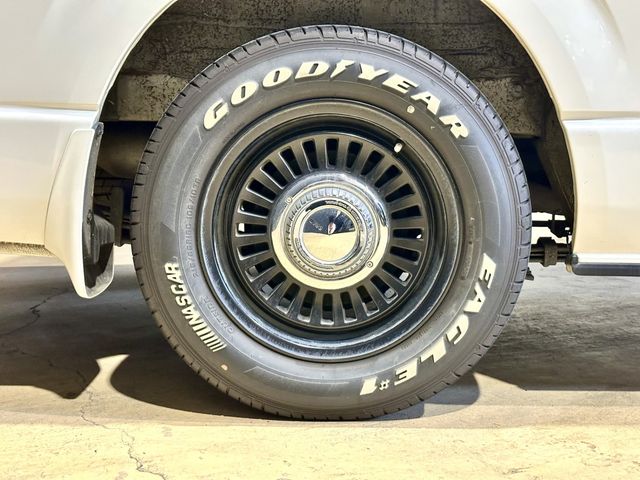 TOYOTA HIACE VAN 4WD 2023 Image 31