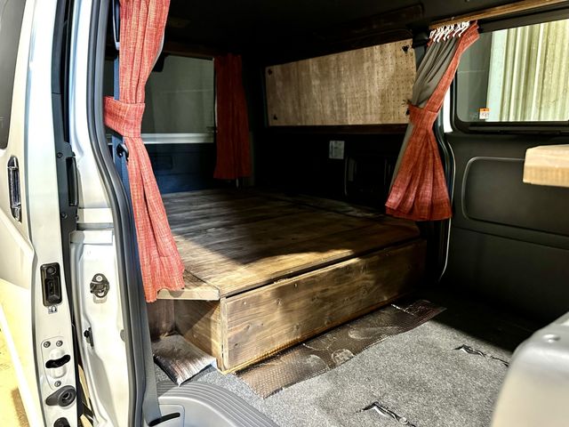 TOYOTA HIACE VAN 4WD 2023 Image 31