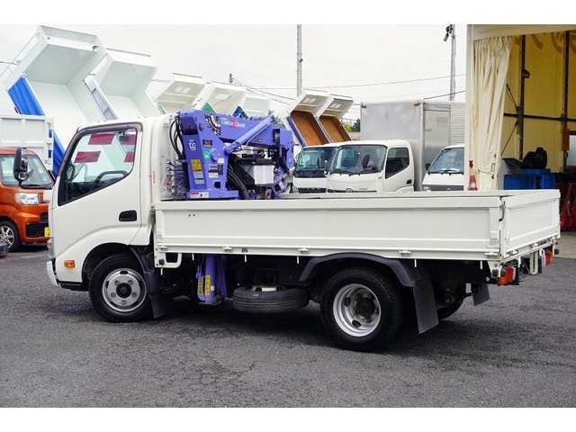 HINO DUTRO 2012 Image 31