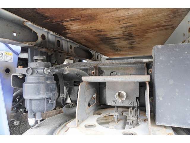 HINO DUTRO 2012 Image 31