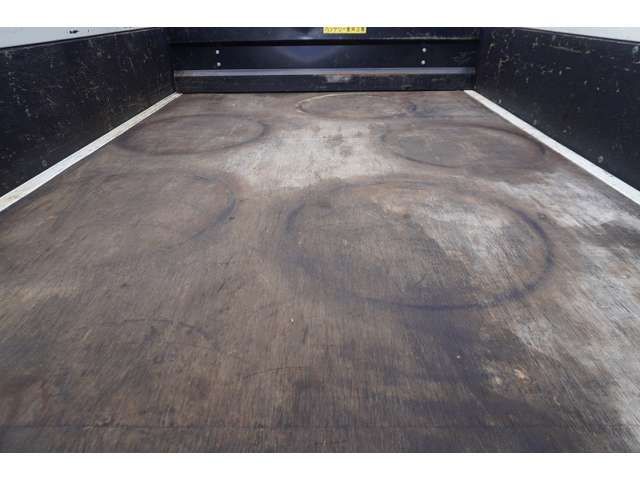 HINO DUTRO 2012 Image 31