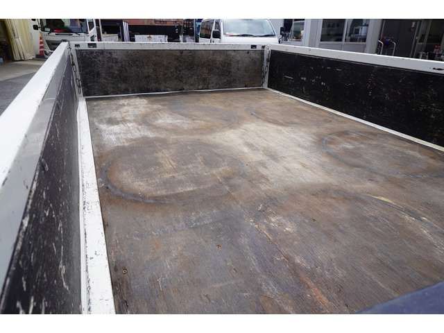 HINO DUTRO 2012 Image 31