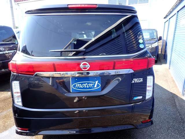 NISSAN ELGRAND 2010 Image 31