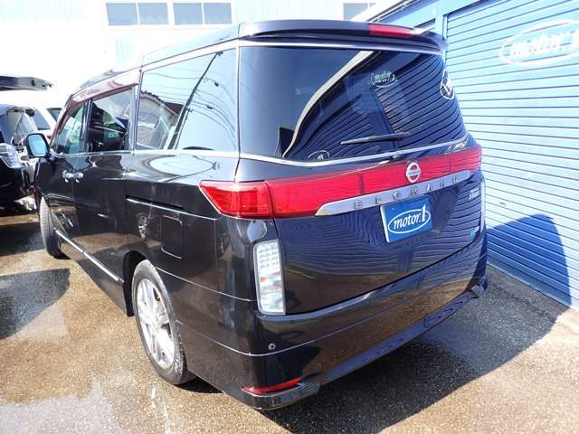 NISSAN ELGRAND 2010 Image 31