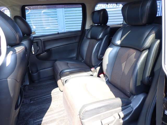 NISSAN ELGRAND 2010 Image 31