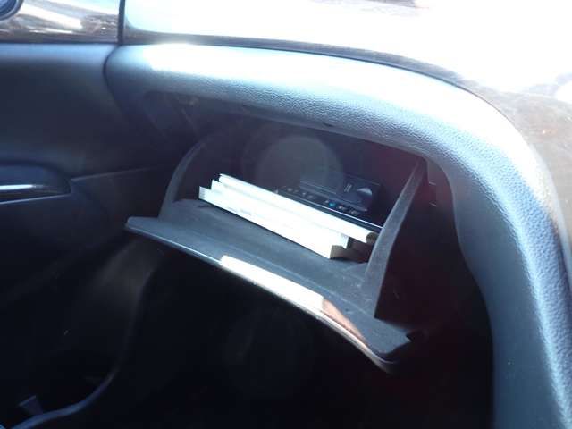 NISSAN ELGRAND 2010 Image 31