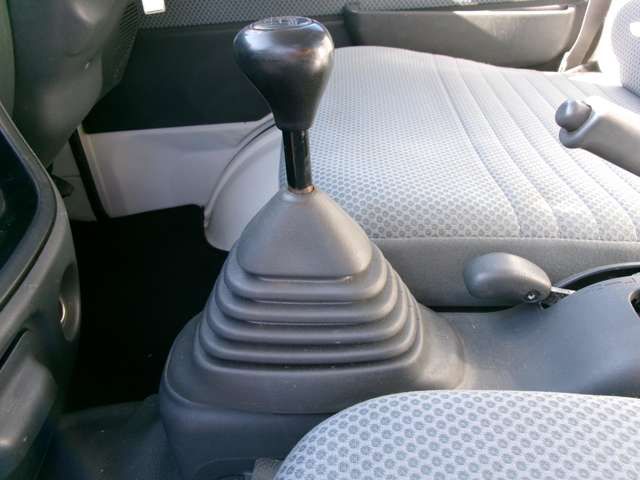 DAIHATSU HIJET TRUCK 4WD 2013 Image 31