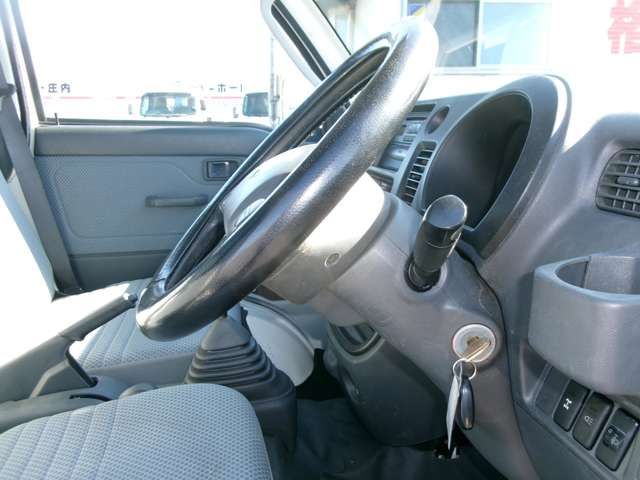 DAIHATSU HIJET TRUCK 4WD 2013 Image 31