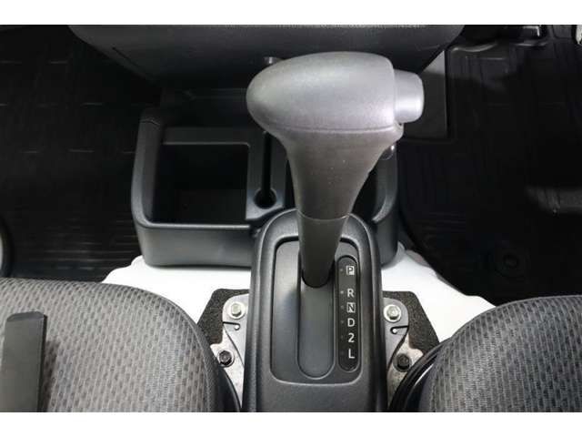 DAIHATSU HIJET TRUCK 4WD 2016 Image 31