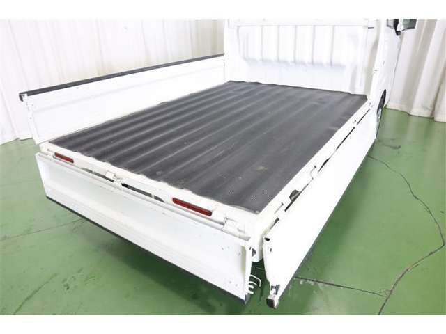 DAIHATSU HIJET TRUCK 4WD 2016 Image 31