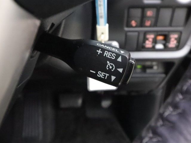 TOYOTA VOXY 2018 Image 31