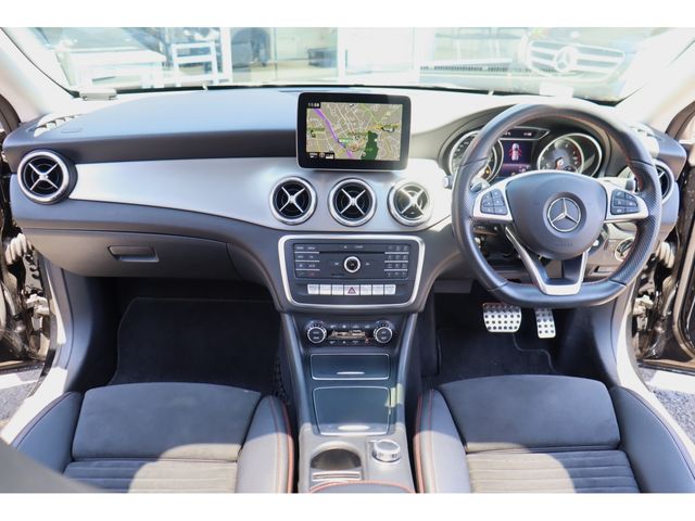 MERCEDES BENZ CLA SH 2018 Image 31