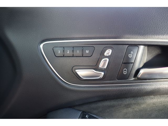 MERCEDES BENZ CLA SH 2018 Image 31