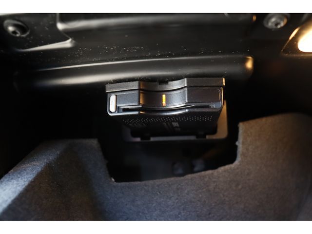 MERCEDES BENZ CLA SH 2018 Image 31