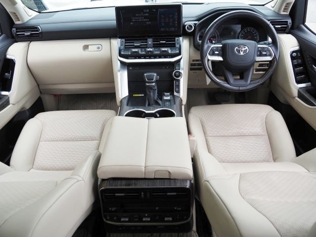 TOYOTA LANDCRUISER WAGON 2023 Image 31