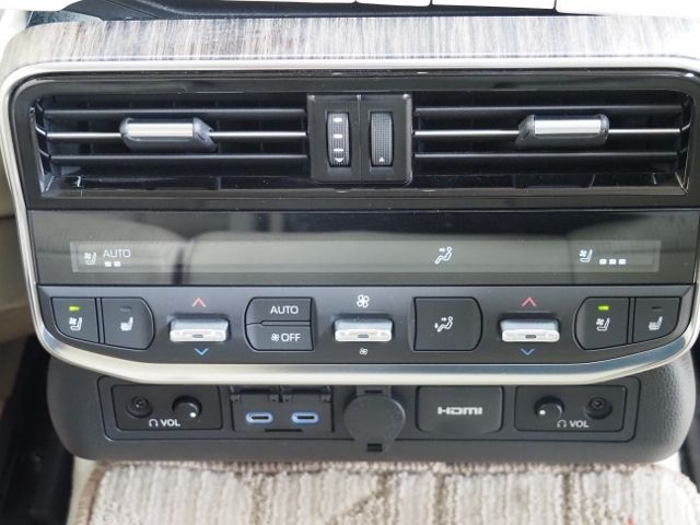 TOYOTA LANDCRUISER WAGON 2023 Image 31