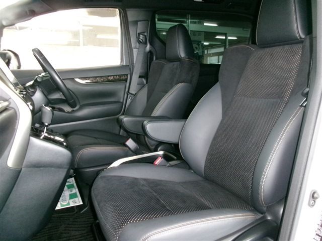 TOYOTA ALPHARD 4WD 2021 Image 31