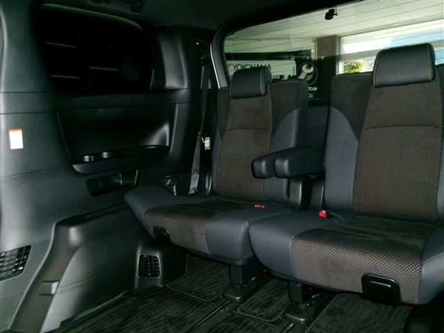 TOYOTA ALPHARD 4WD 2021 Image 31