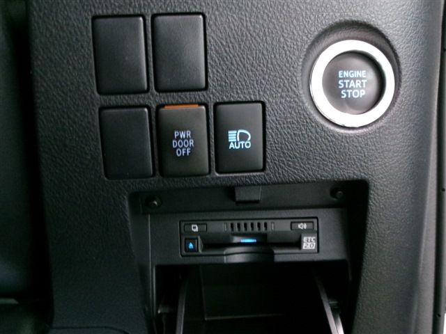 TOYOTA ALPHARD 4WD 2021 Image 31