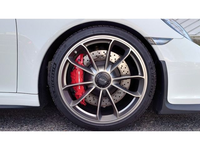 PORSCHE 911 2014 Image 31