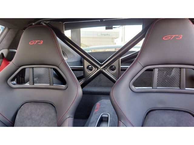 PORSCHE 911 2014 Image 31