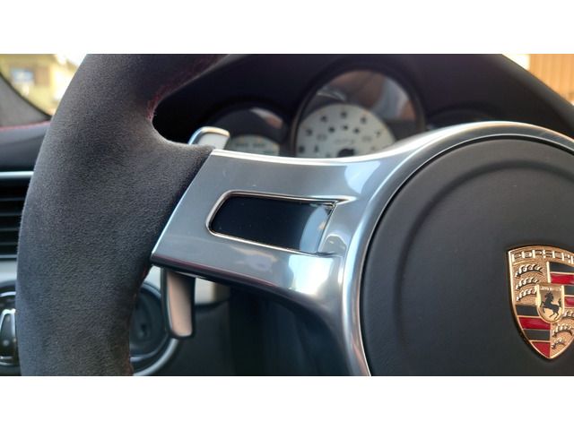 PORSCHE 911 2014 Image 31