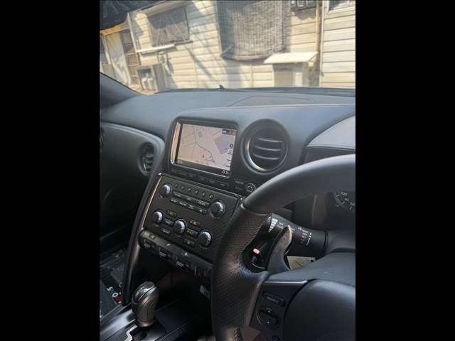 NISSAN GT-R 2012 Image 31