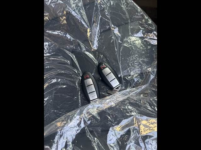 NISSAN GT-R 2012 Image 31