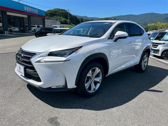 TOYOTA LEXUS NX200T 2016 Image 31