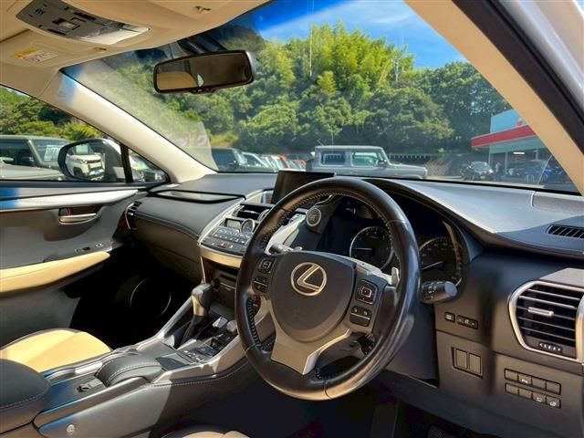 TOYOTA LEXUS NX200T 2016 Image 31