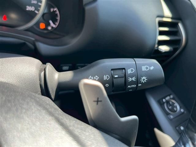 TOYOTA LEXUS NX200T 2016 Image 31