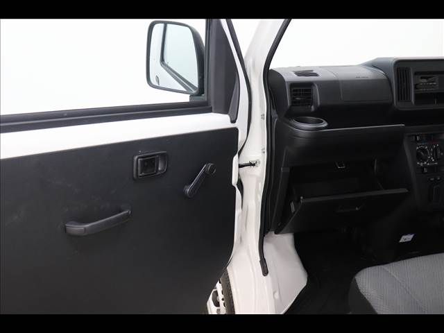 DAIHATSU HIJET CARGO 2019 Image 31