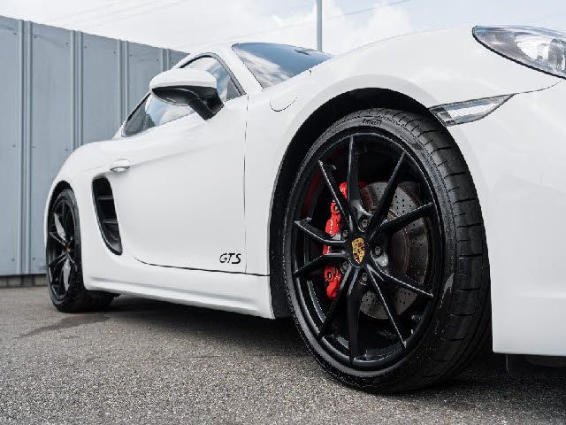 PORSCHE 718CAYMAN 2018 Image 31