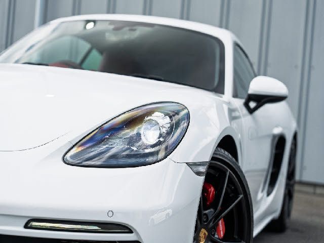 PORSCHE 718CAYMAN 2018 Image 31