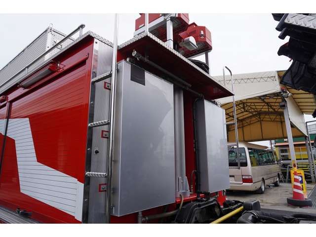 HINO RANGER 2004 Image 31