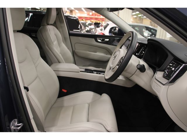 VOLVO XC60 2023 Image 31