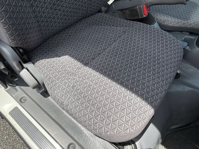 ISUZU ELF 2021 Image 31