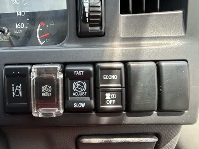 ISUZU ELF 2021 Image 31