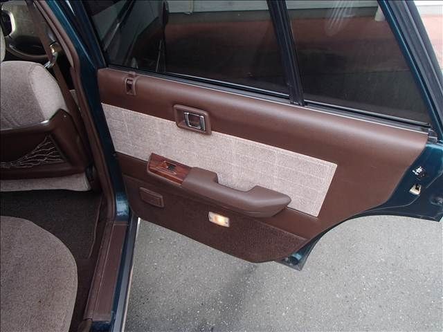 NISSAN GLORIA WAGON 1999 Image 31